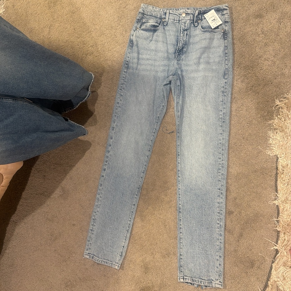 Good American Light Blue Straight Leg Jeans